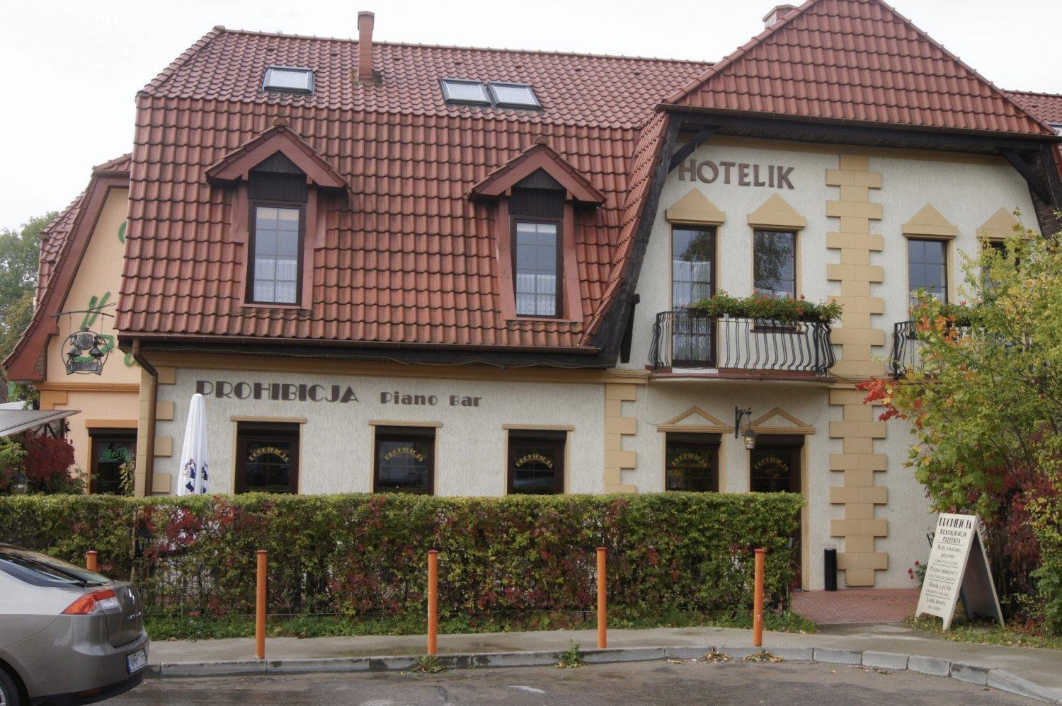 Мотель Prohibicja Peter'S Pub Миколайки Экстерьер фото